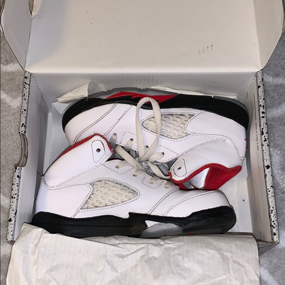 Jordan Retro 5s - Picture 2 of 5